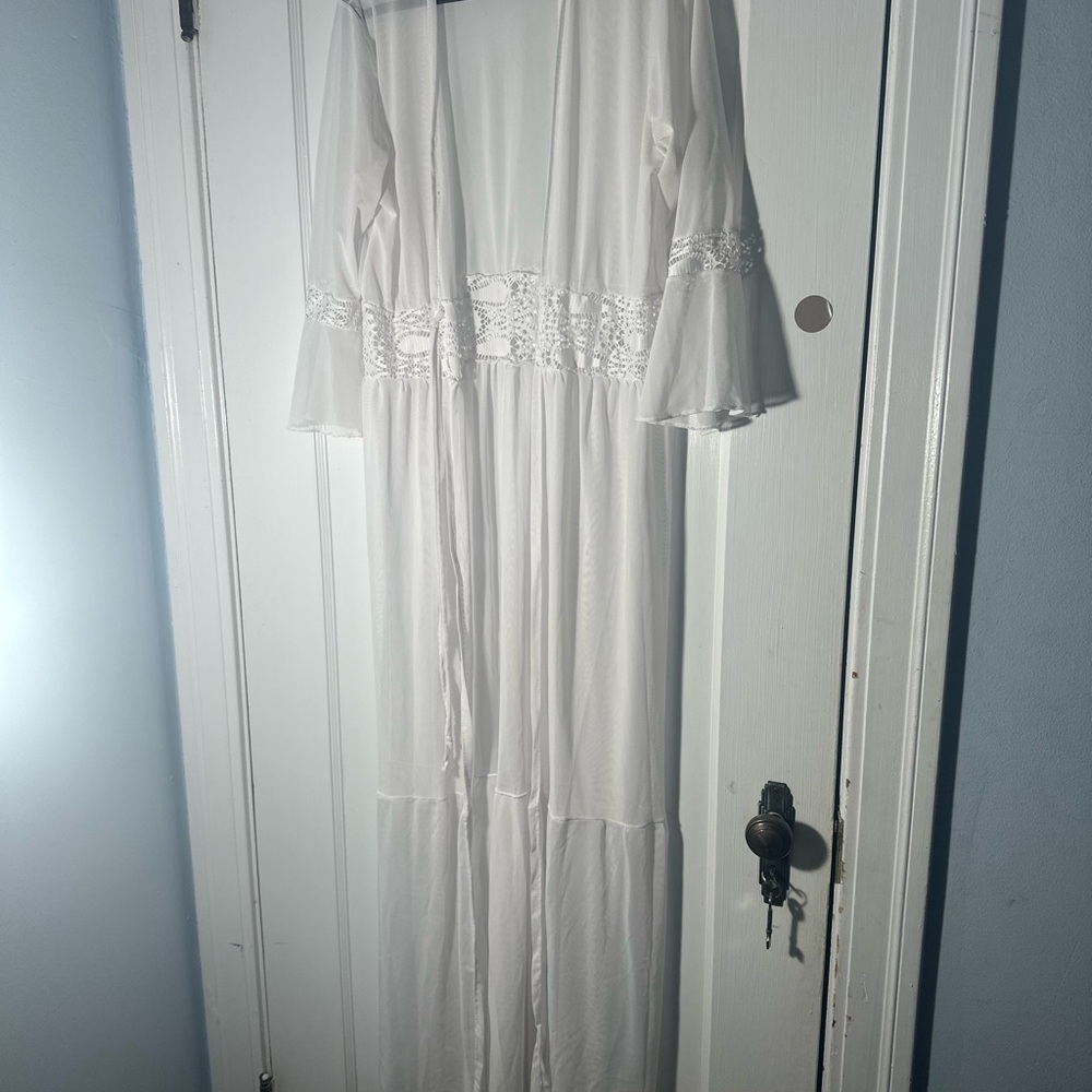 Elegant White Lace Trim Maxi Dress